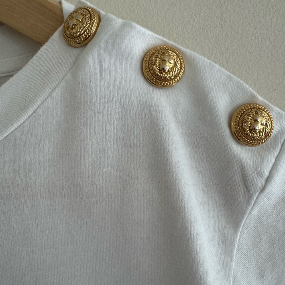Balmain Paris‎ White Logo T-Shirt with Gold Buttons Size 12A - Picture 4 of 9